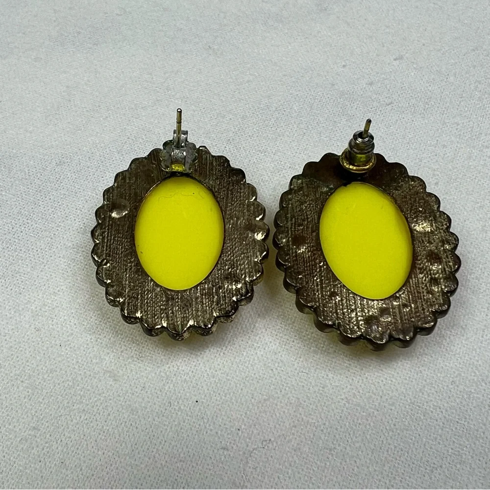 PLUNDER Yellow Oval Rhinestone Statement Stud Earrings